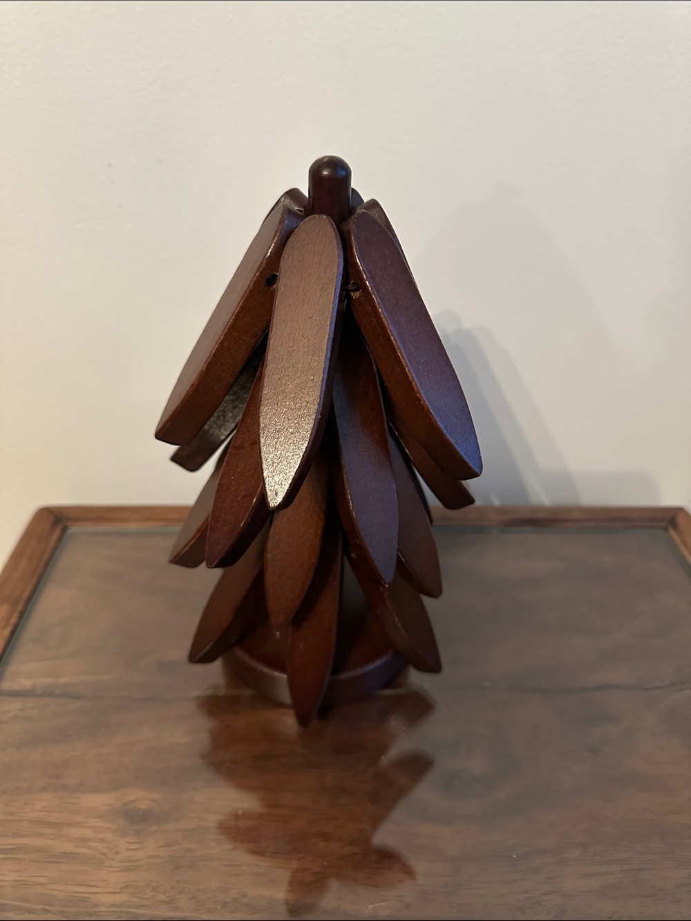 Vintage MCM Walnut Wood Tree Trivet Stand - 4 Trivets